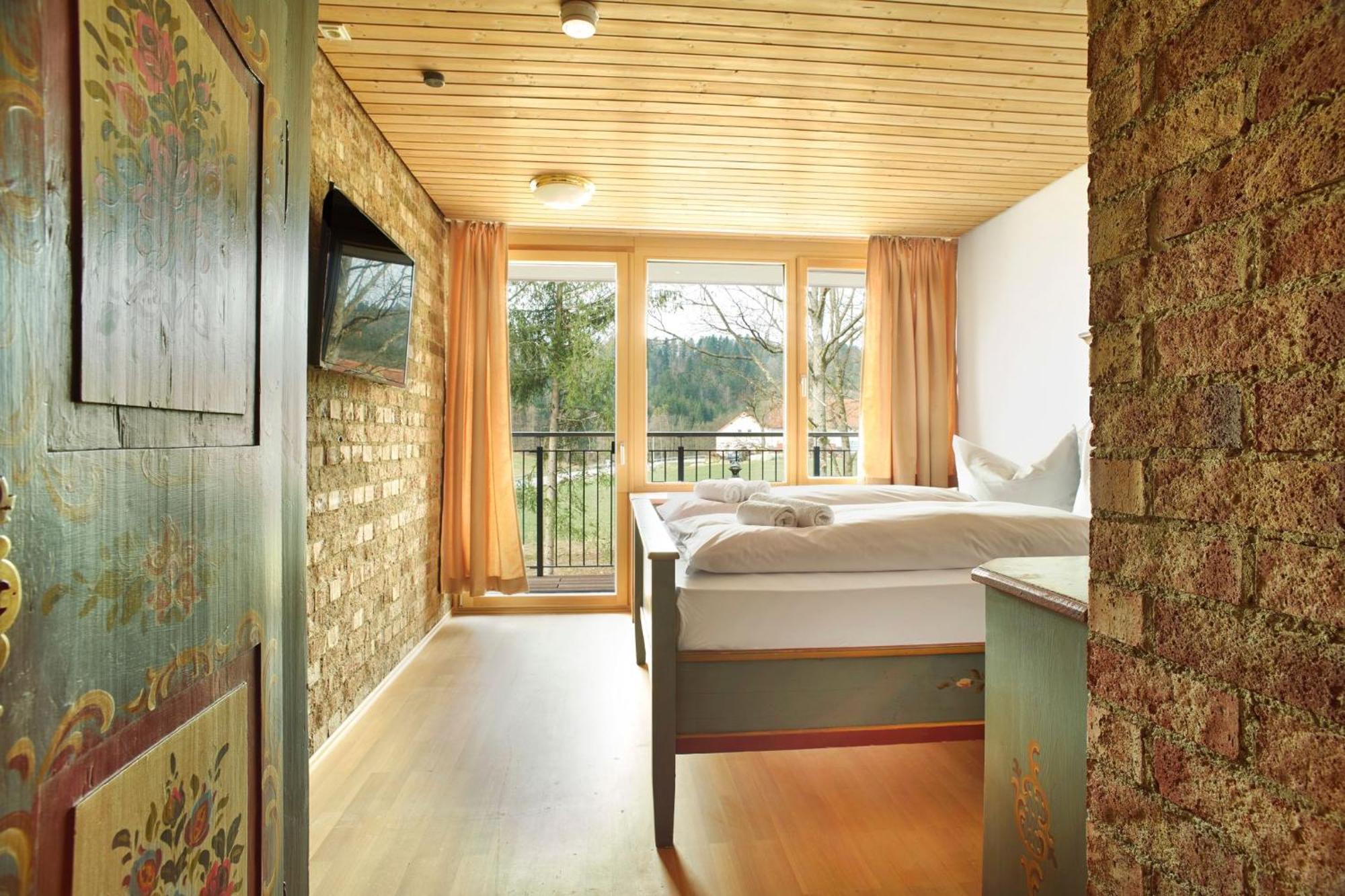 Das Dreiburgensee Naturhotel & Spa Thurmansbang Buitenkant foto