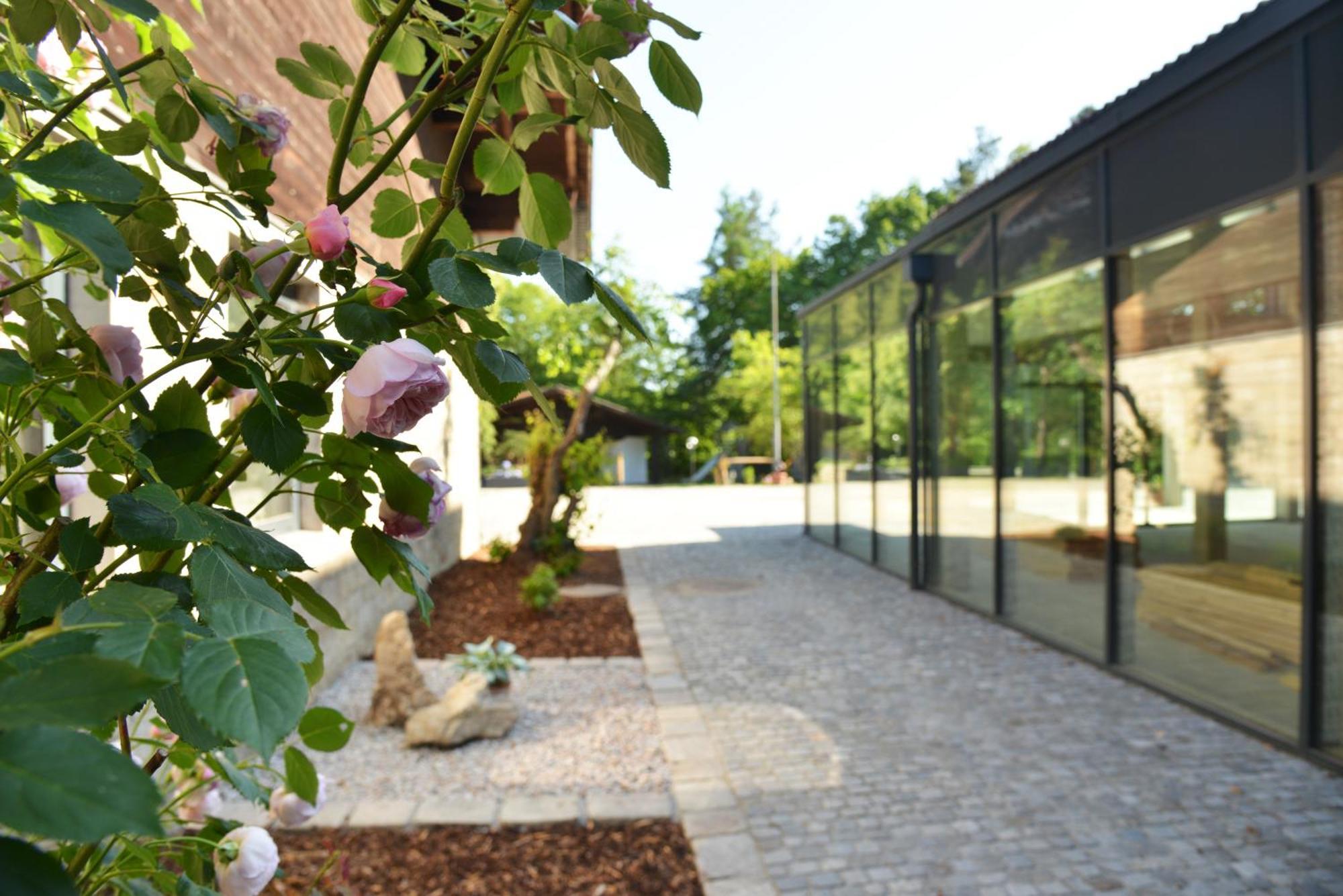 Das Dreiburgensee Naturhotel & Spa Thurmansbang Buitenkant foto